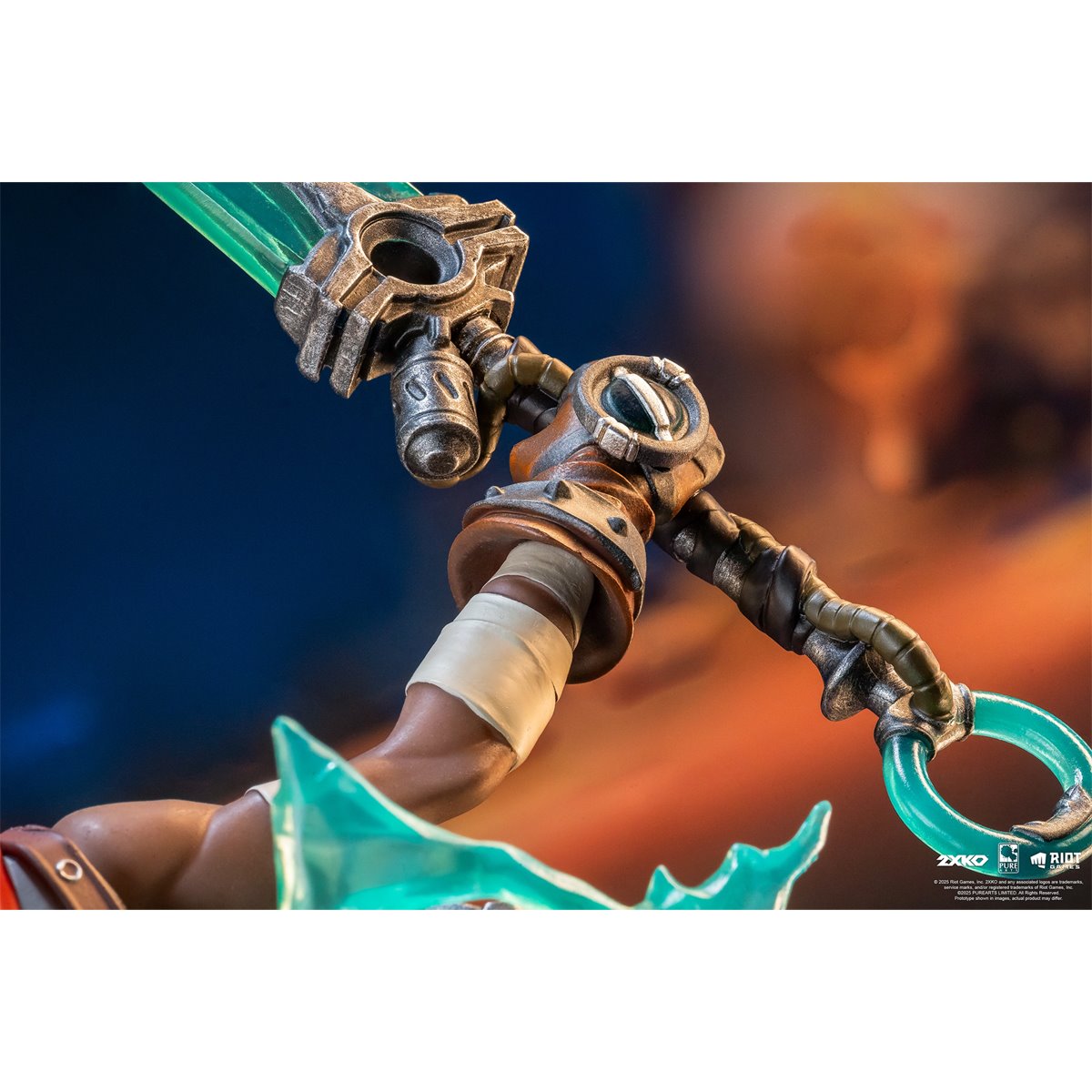 2XKO Ahri and Ekko 1:10 Scale Resin Statue - Image 8