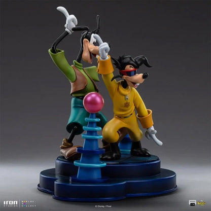 A Goofy Movie Goofy and Max 1:10 Art Scale Limited Edition Statue - Image 4