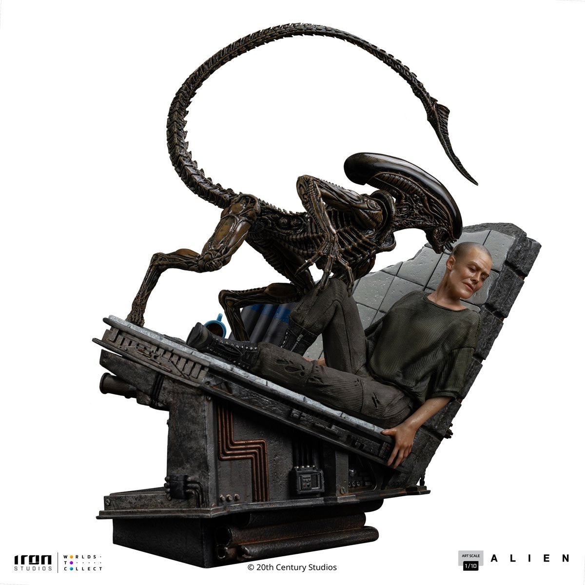 Alien 3 Ellen Ripley and Dog Alien 1:10 Art Scale Statue - Image 2