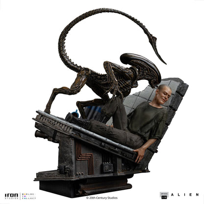 Alien 3 Ellen Ripley and Dog Alien 1:10 Art Scale Statue - Image 2