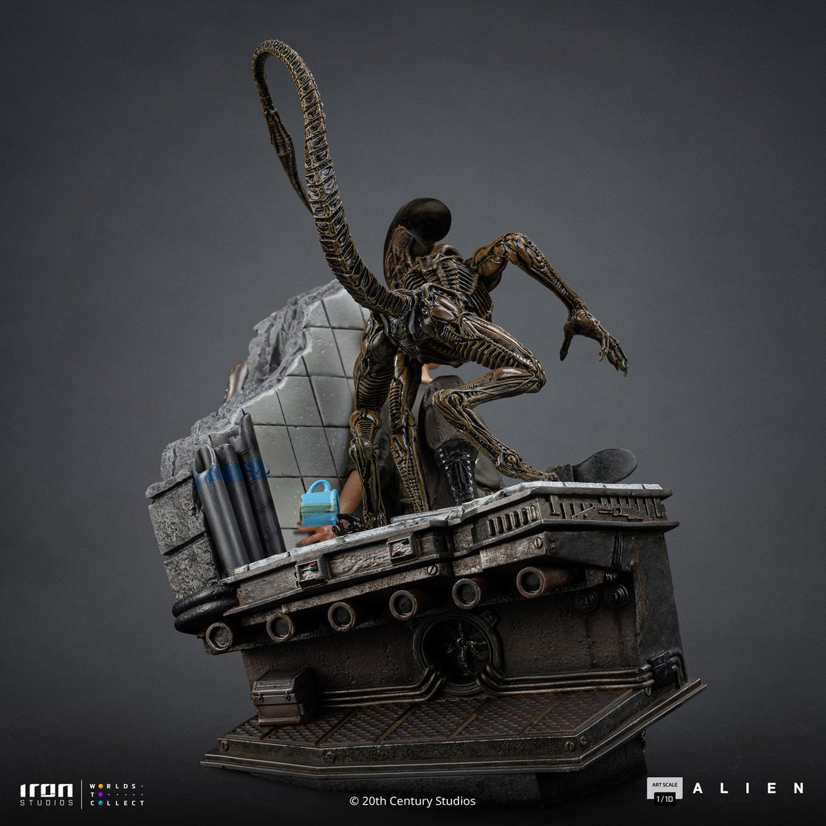Alien 3 Ellen Ripley and Dog Alien 1:10 Art Scale Statue - Image 8