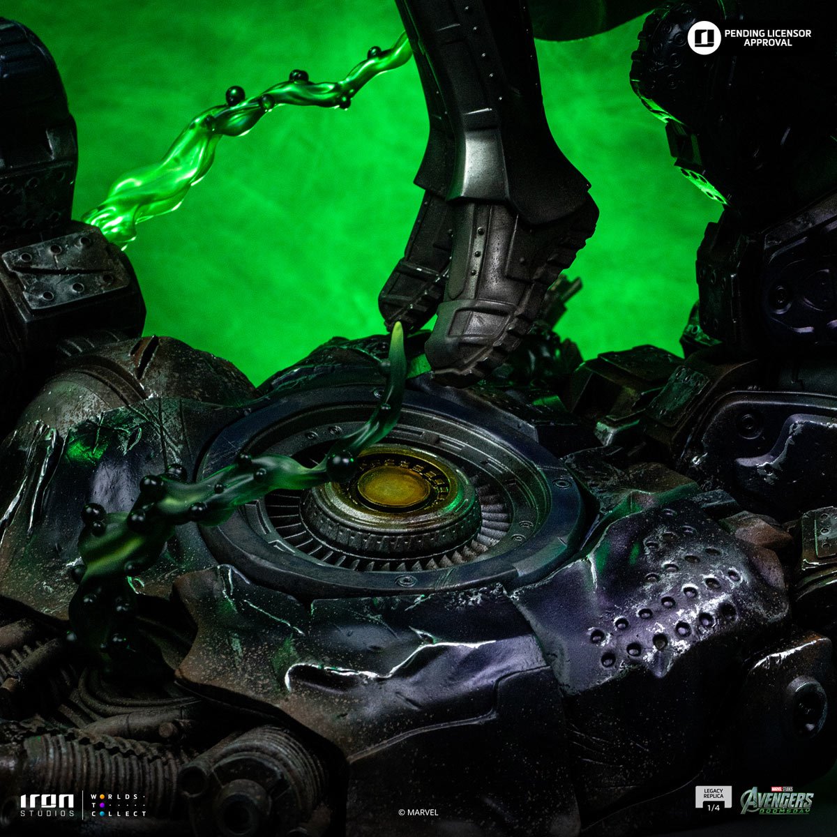Avengers: Doomsday Doctor Doom Legacy Replica 1:4 Limited Edition Statue - Image 8