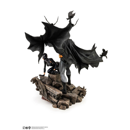 Batman and Catwoman Reunion 1:4 Scale Statue - Image 7