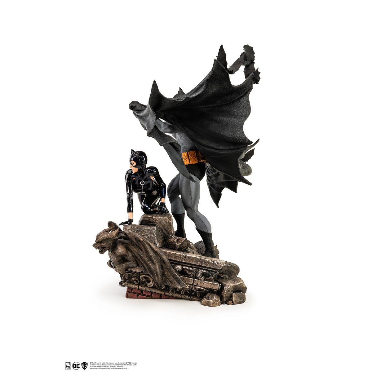 Batman and Catwoman Reunion 1:4 Scale Statue - Image 8