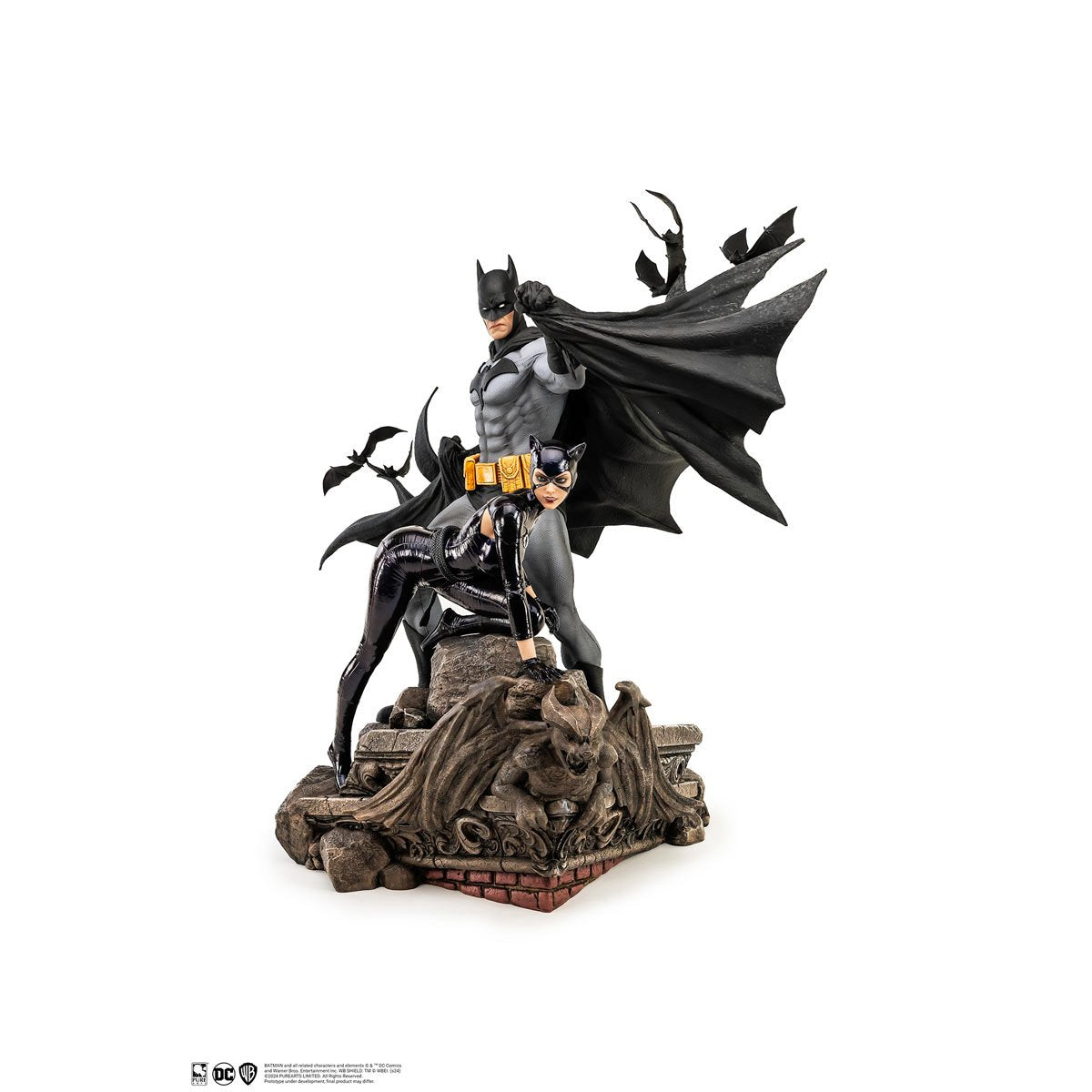 Batman and Catwoman Reunion 1:4 Scale Statue - Image 9