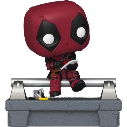 Deadpool 2 Deadpool on Bridge Deluxe Funko Pop! Vinyl Figure #1580 - Image 2