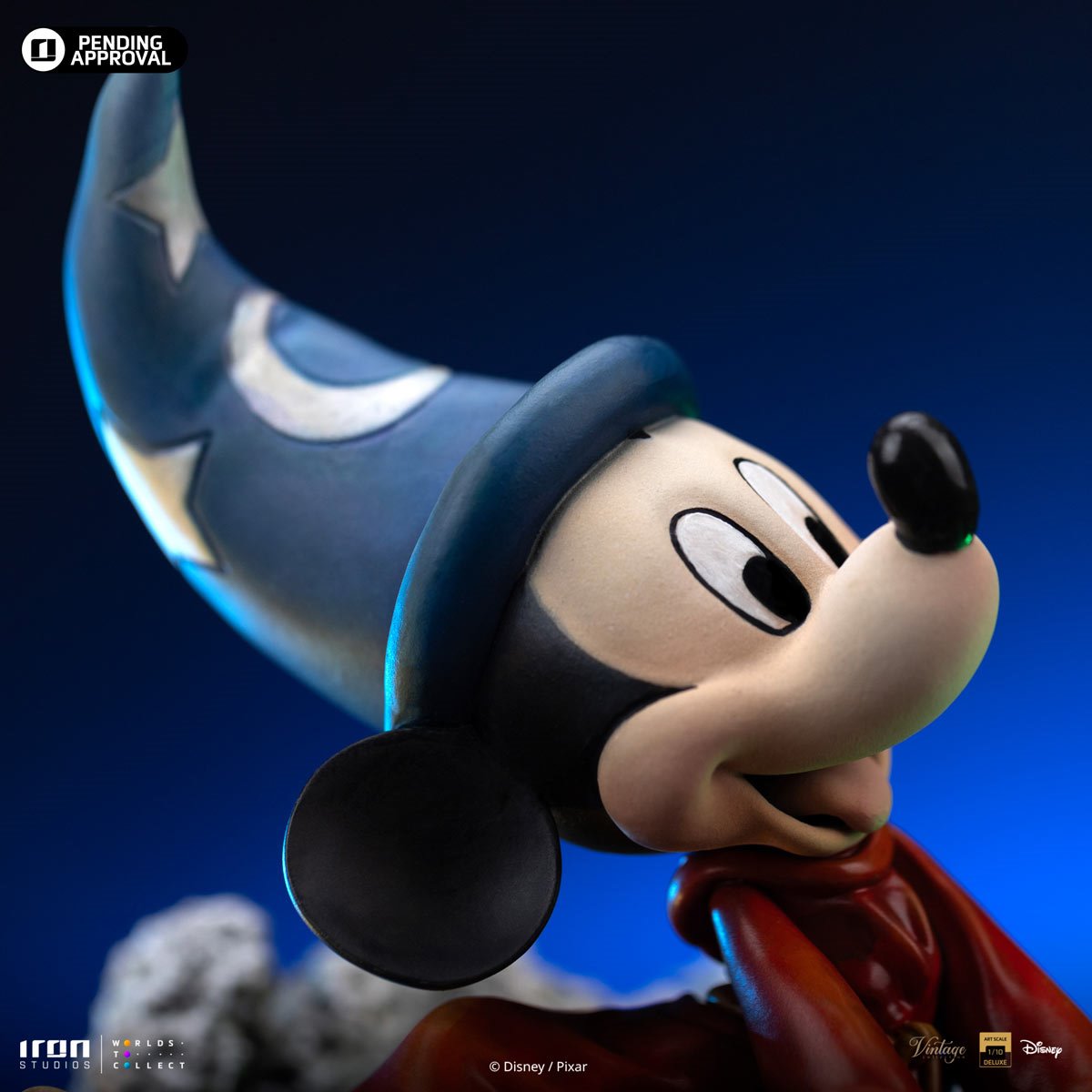 Fantasia Sorcerer Mickey 1:10 Deluxe Art Scale Limited Edition Statue - Image 7