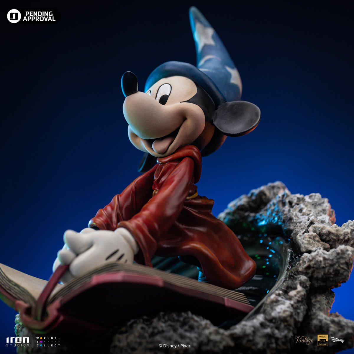 Fantasia Sorcerer Mickey 1:10 Deluxe Art Scale Limited Edition Statue - Image 10