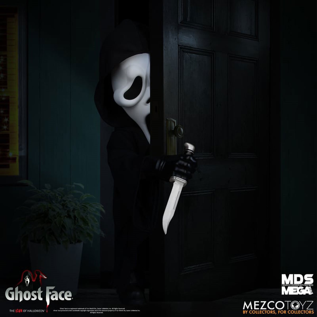 Ghost Face Mezco Designer Series Mega Scale 15-Inch Doll - ReRun - Image 10