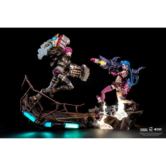 League of Legends Jinx and Vi 1:6 Scale Statue Bundle - Image 2