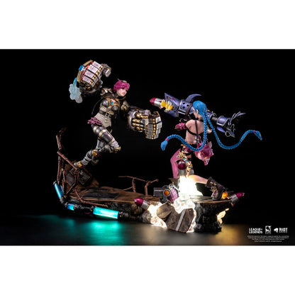 League of Legends Jinx and Vi 1:6 Scale Statue Bundle - Image 3