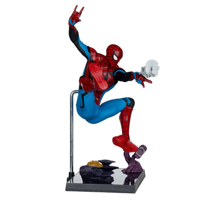 Marvel Rivals Wave 2 Spider-Man 1:6 Scale Posed Figure with Scene and Comic - Image 7