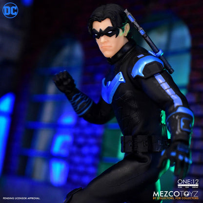 Nightwing One:12 Collective Action Figure - Image 4