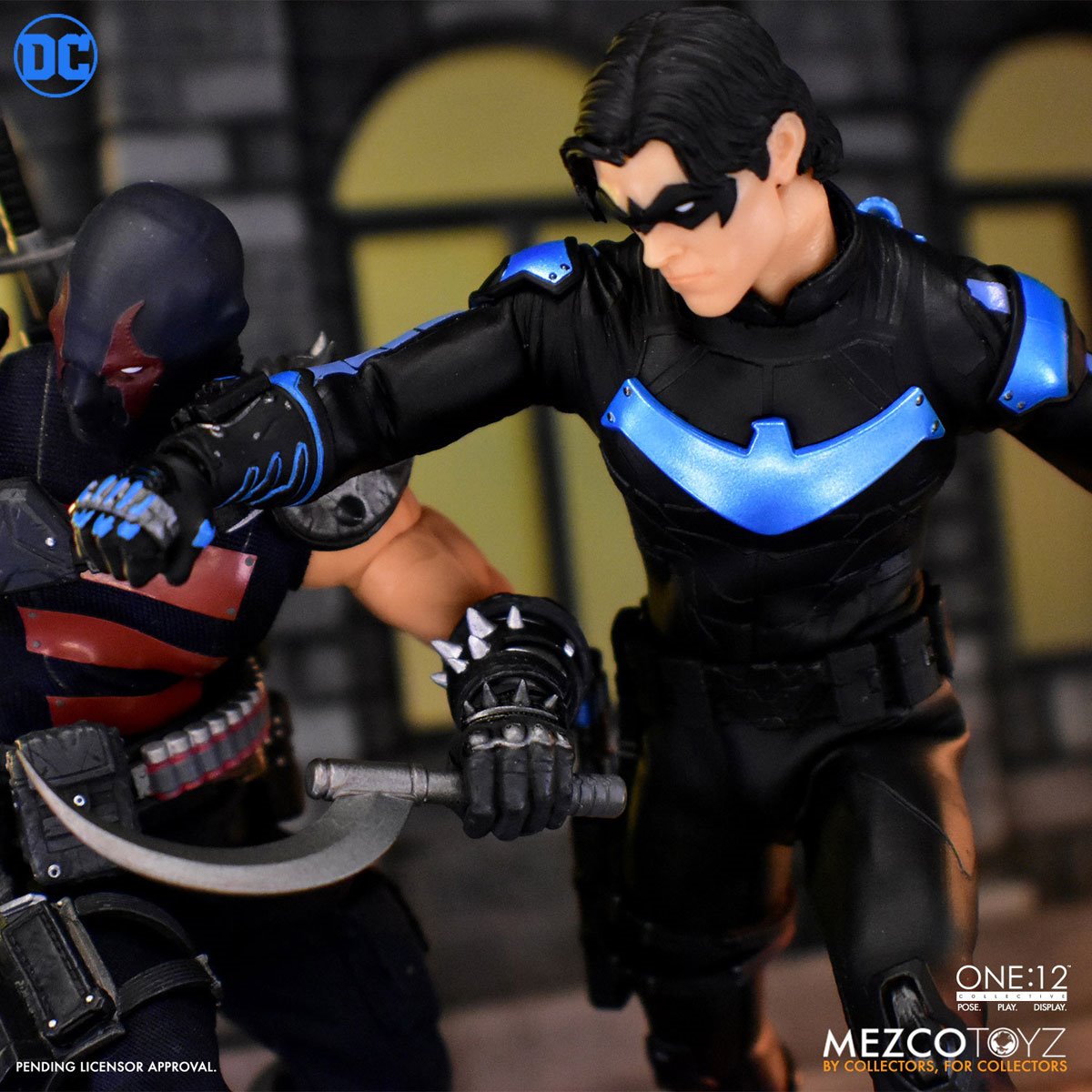 Nightwing One:12 Collective Action Figure - Image 7