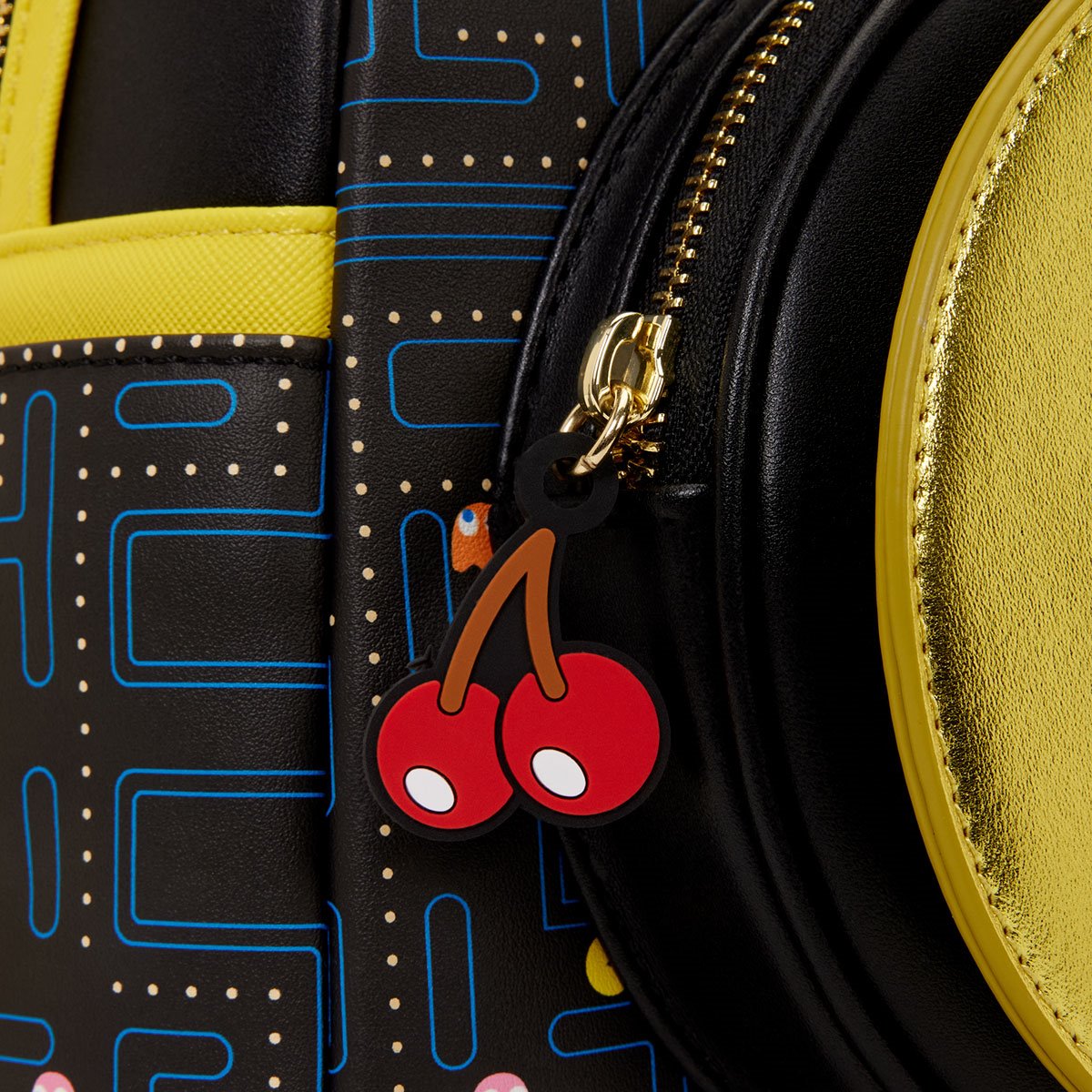 Pac-Man Glow-in-the-Dark Mini-Backpack - Image 4
