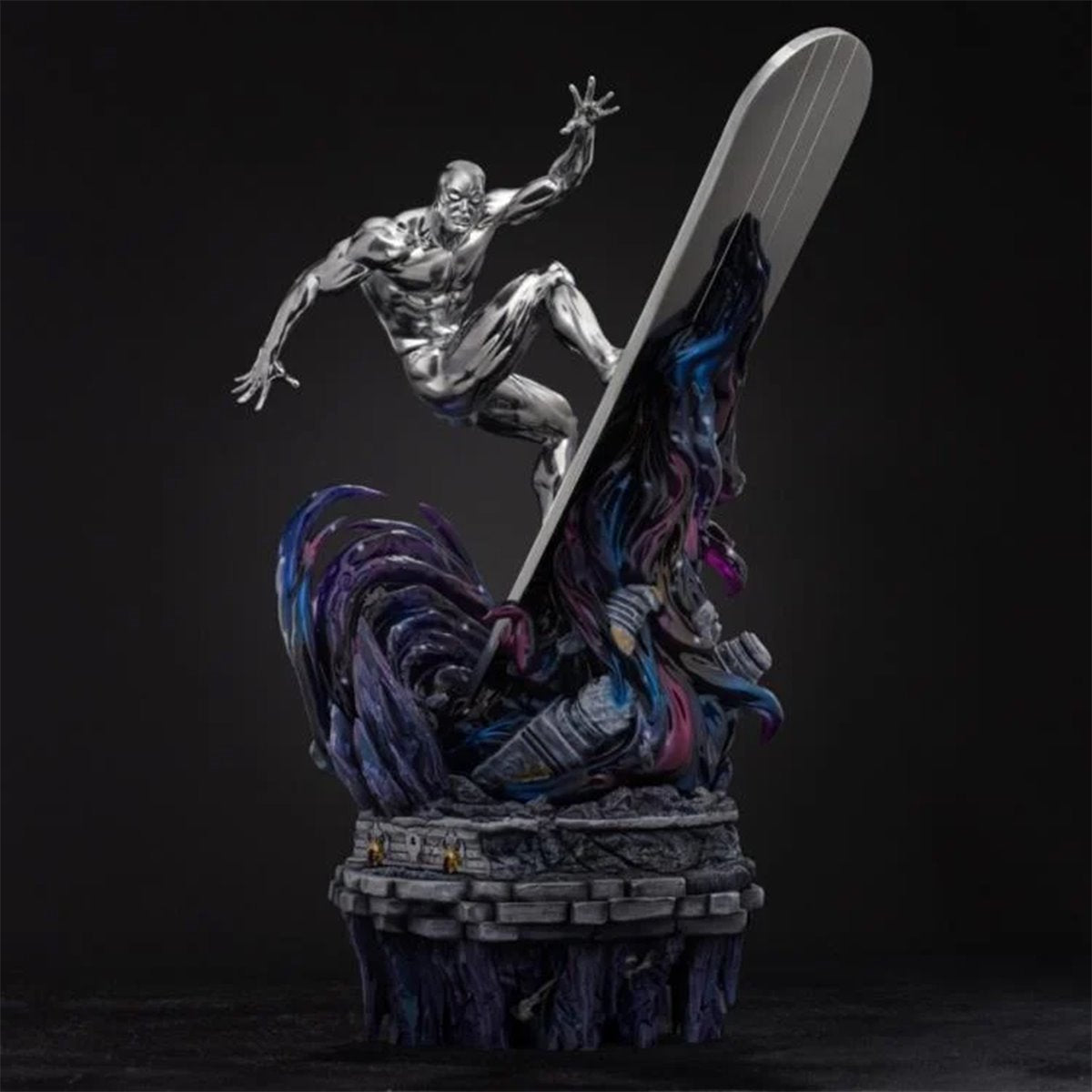 Silver Surfer The Infinity Gauntlet Battle Diorama Series 1:10 Art Scale Limited Edition Statue - Image 3