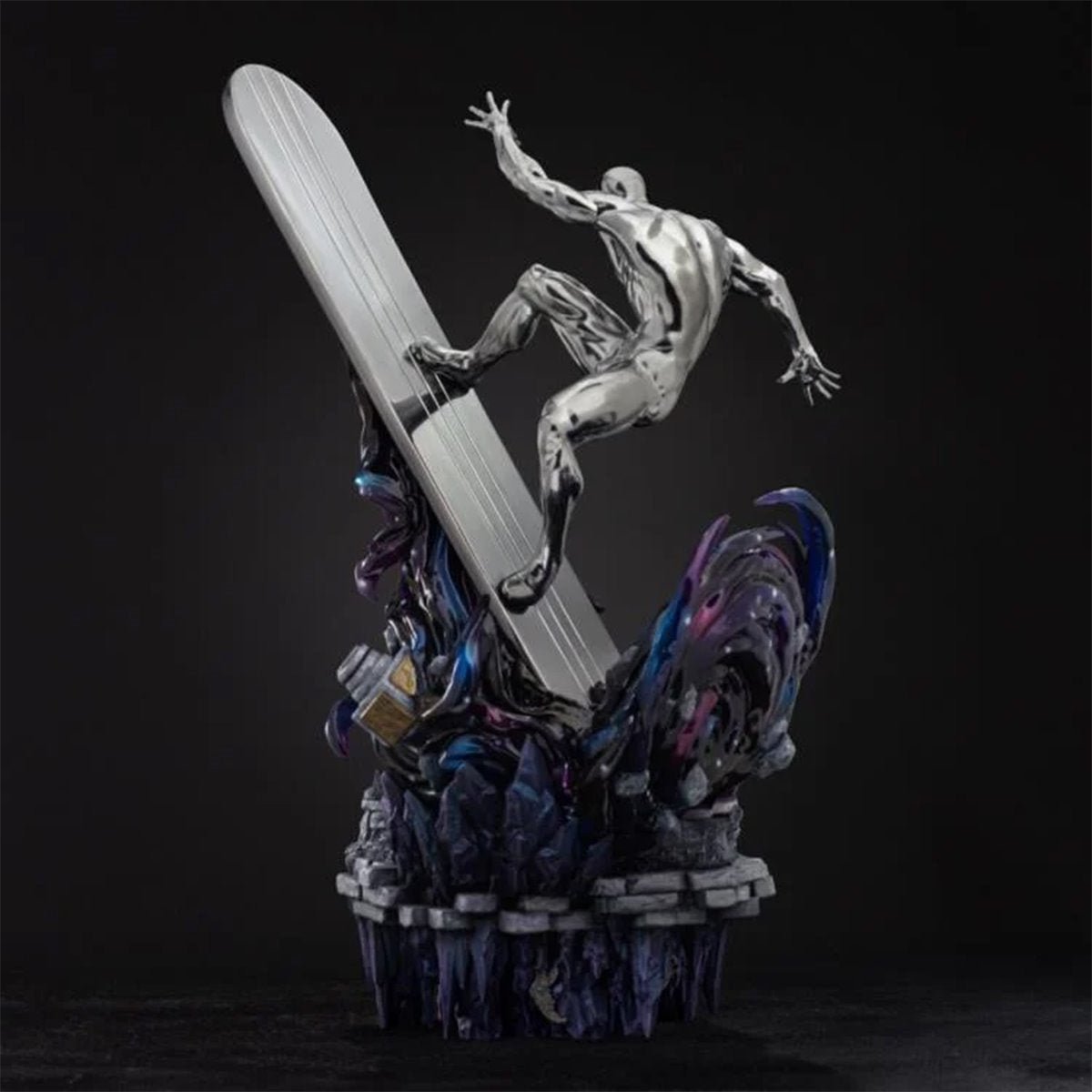 Silver Surfer The Infinity Gauntlet Battle Diorama Series 1:10 Art Scale Limited Edition Statue - Image 5