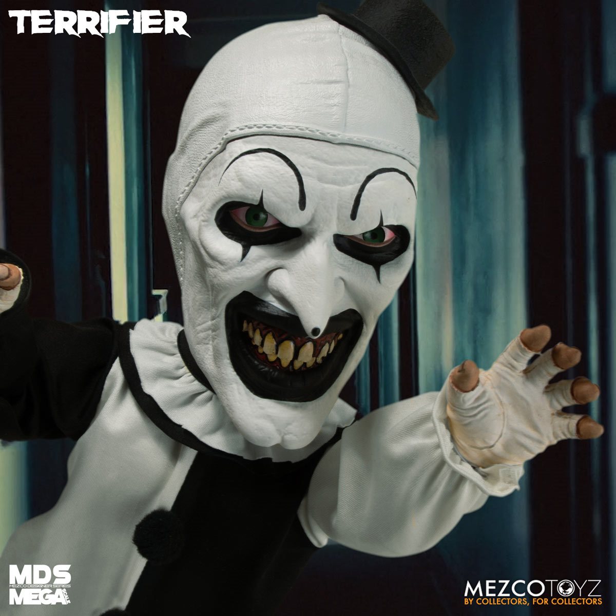Terrifier: Art the Clown with Sound MDS Mega Scale 15-Inch Doll - Image 6