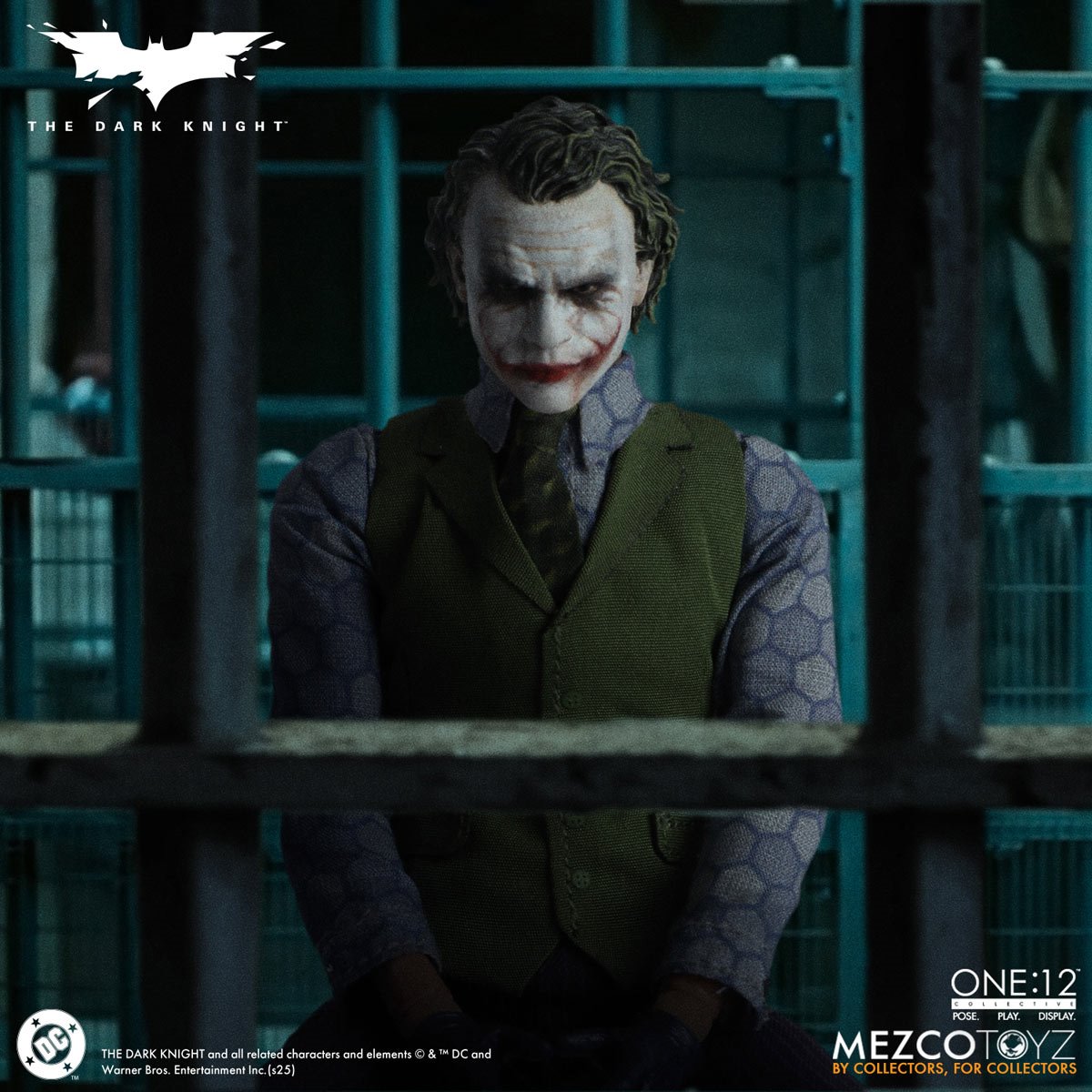 The Dark Knight Joker One:12 Collective Action Figure - Image 9