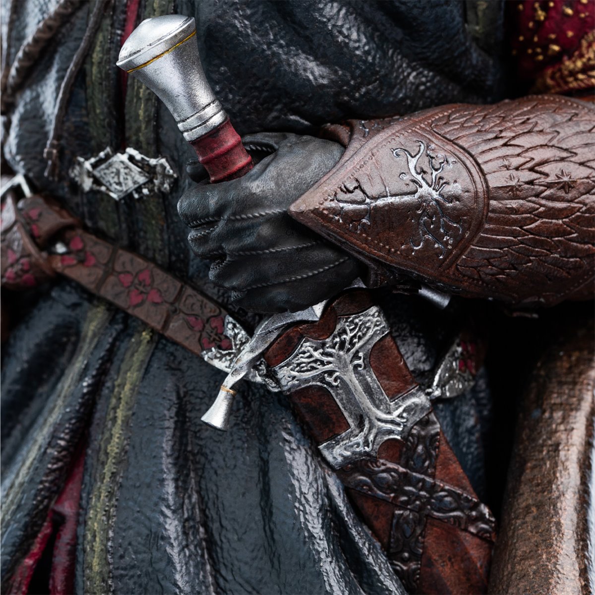 The Lord of the Rings Boromir Classic Series 1:6 Scale Statue - Image 5
