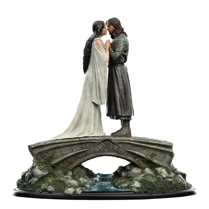 The Lord of the Rings Trilogy Aragorn and Arwen Miniature Statue