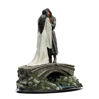 The Lord of the Rings Trilogy Aragorn and Arwen Miniature Statue