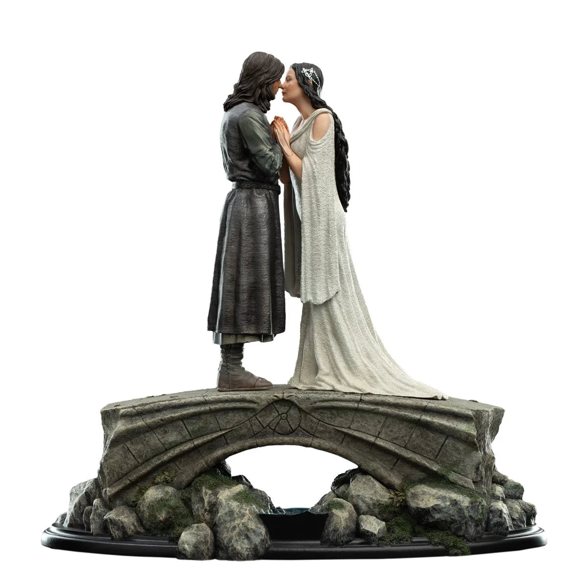 The Lord of the Rings Trilogy Aragorn and Arwen Miniature Statue