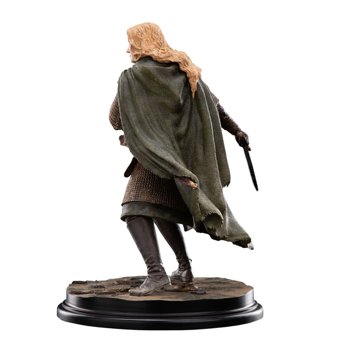 The Lord of the Rings Trilogy Eowyn Shieldmaiden of Rohan Classic Series 1:6 Scale Statue - Image 6
