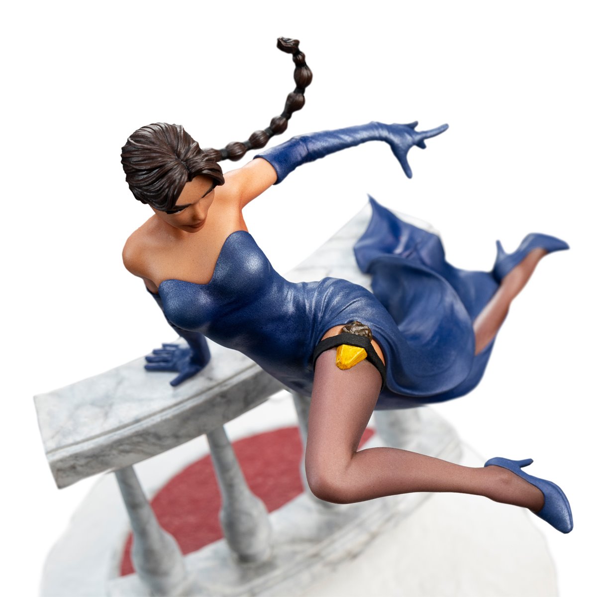 Tomb Raider Lara Croft: A Deal at the Opera Miniature Statue - Image 4