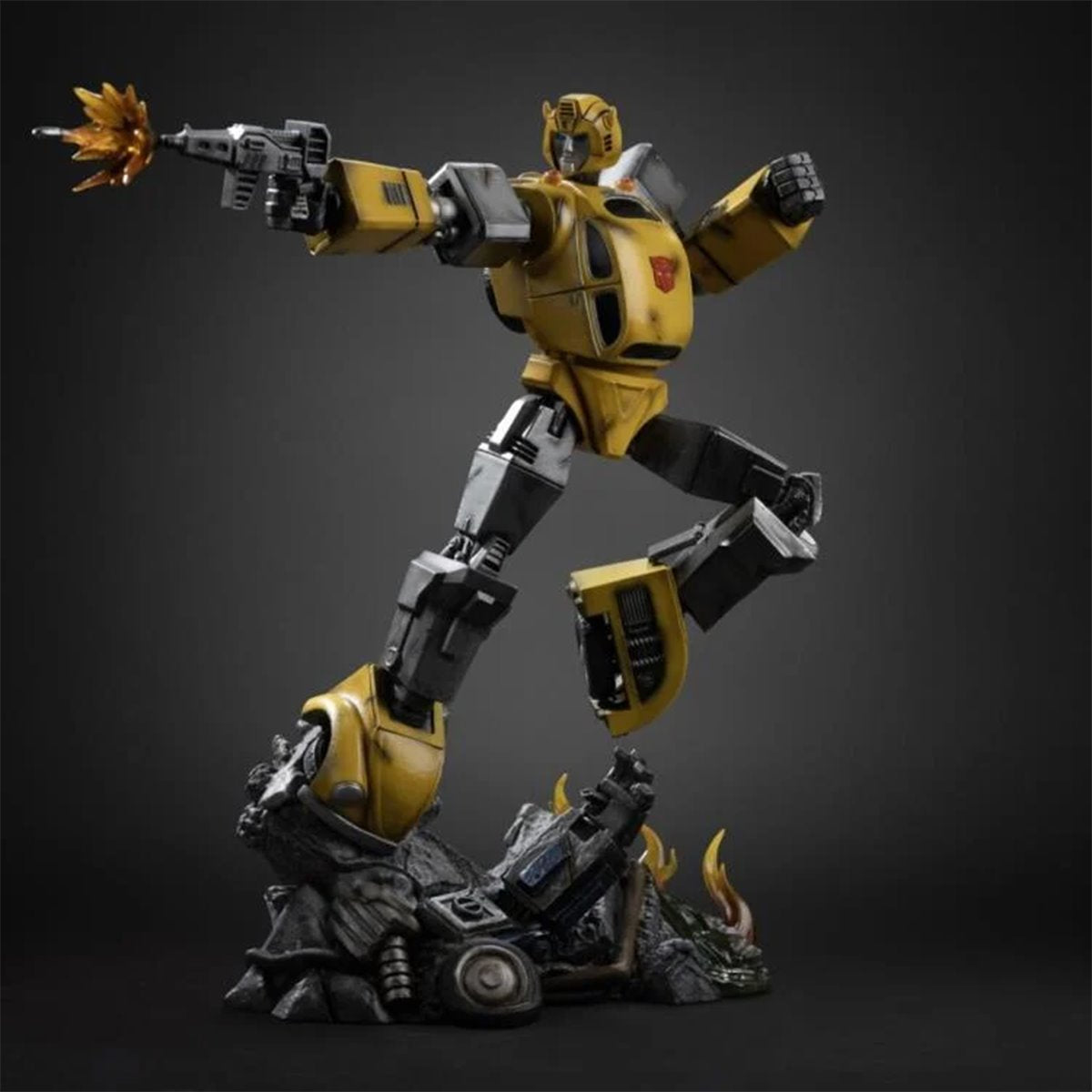 Transformers Bumblebee 1:20 Demi Art Scale Limited Edition Statue - Image 4