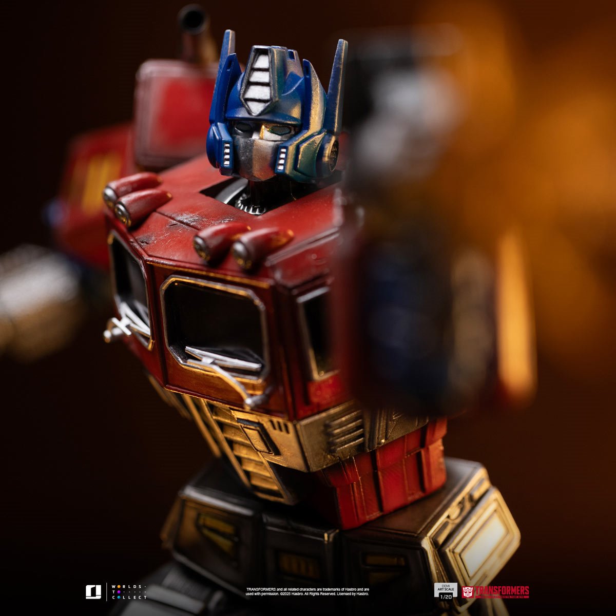 Transformers Optimus Prime 1:20 Demi Art Scale Limited Edition Statue - Image 7
