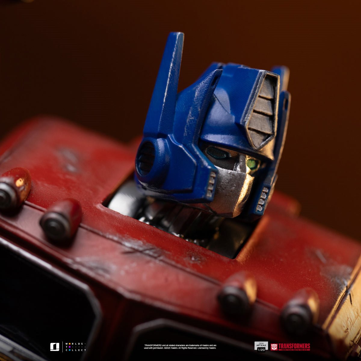 Transformers Optimus Prime 1:20 Demi Art Scale Limited Edition Statue - Image 9