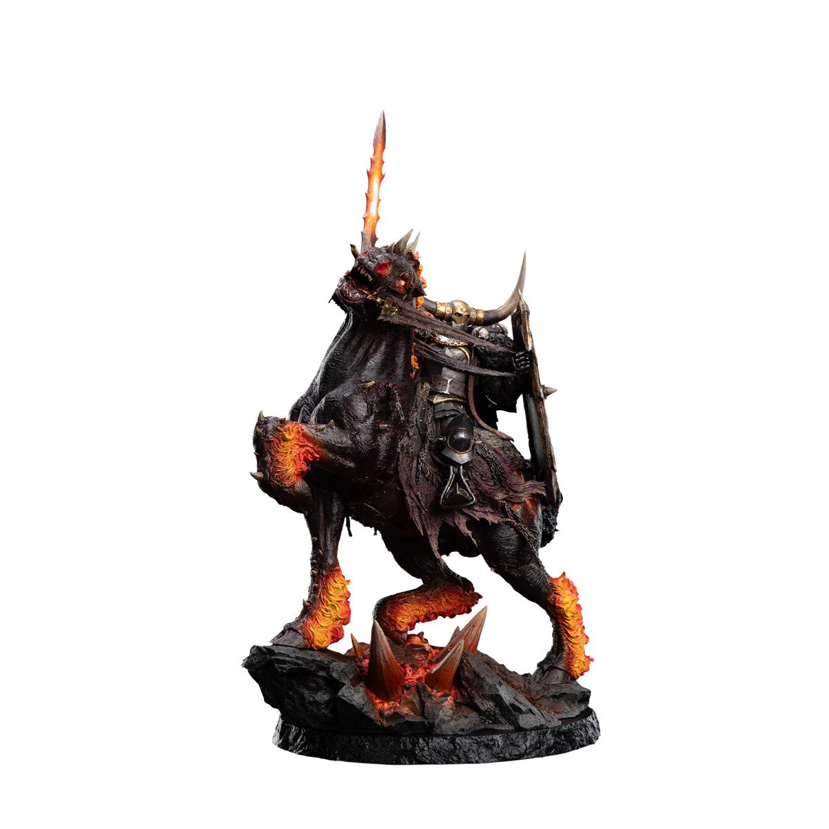 Warhammer: Age of Sigmar Archaon the Everchosen 1:10 Scale Statue - Image 9