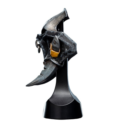 Warhammer: Age of Sigmar Orruk Ardboy Miniature Helmet Statue - Image 7