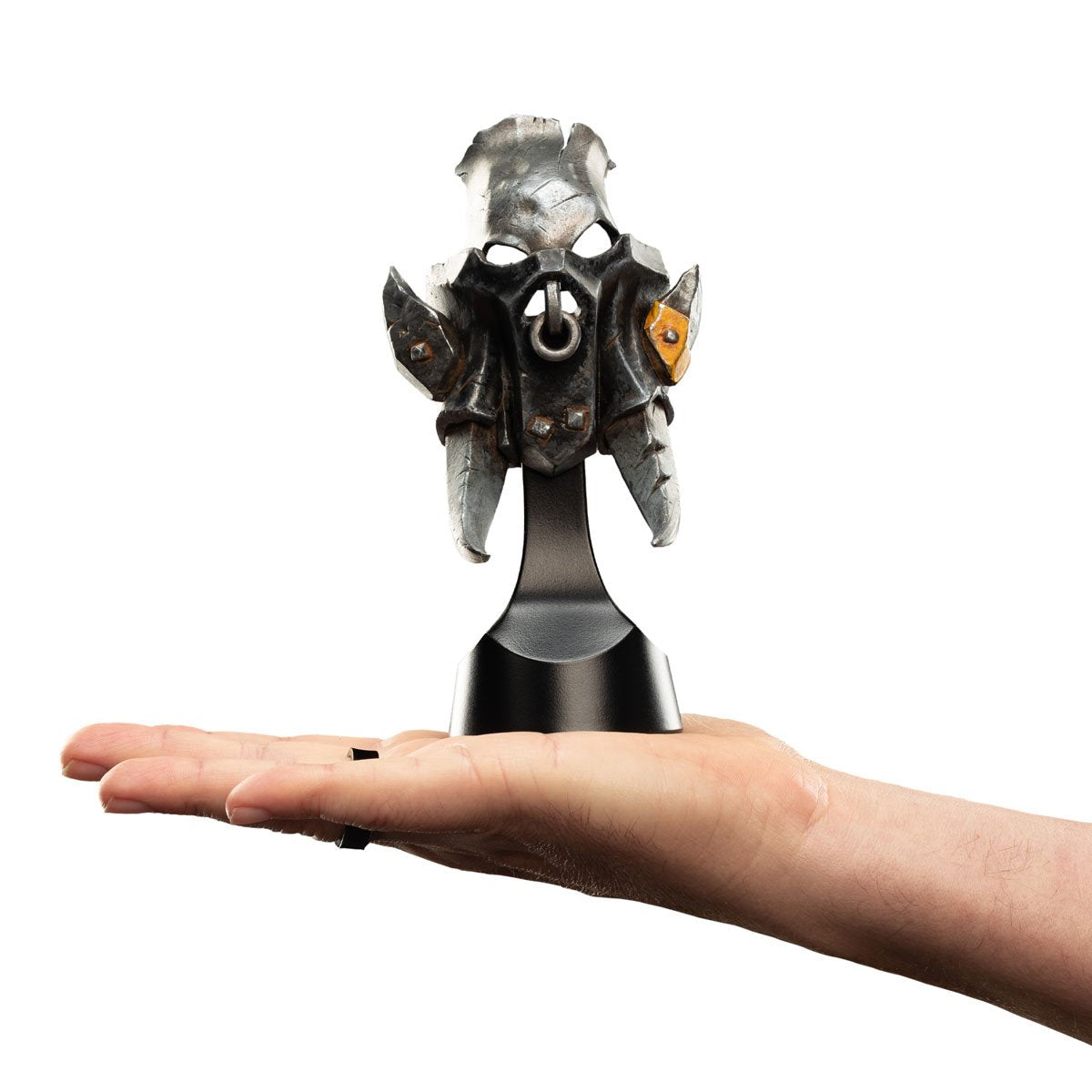 Warhammer: Age of Sigmar Orruk Ardboy Miniature Helmet Statue - Image 9