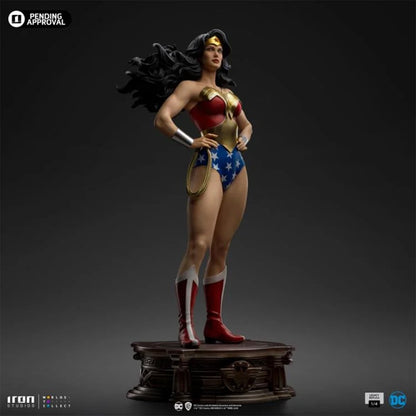 Wonder Woman DC Comics Trinity Legacy Replica 1:4 Scale Limited Edition Statue - Image 6